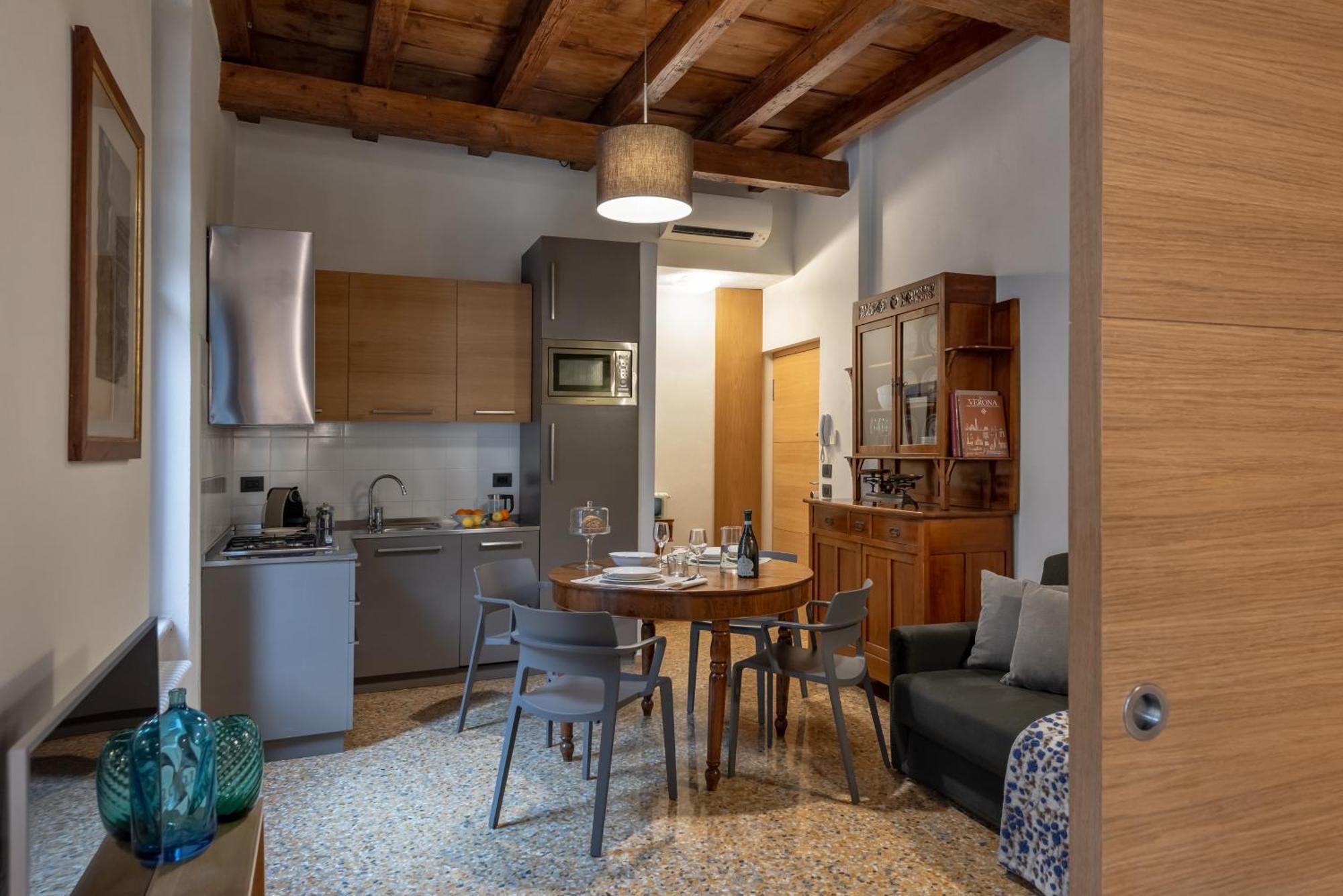 Residenza Roccamaggiore Verona Luaran gambar
