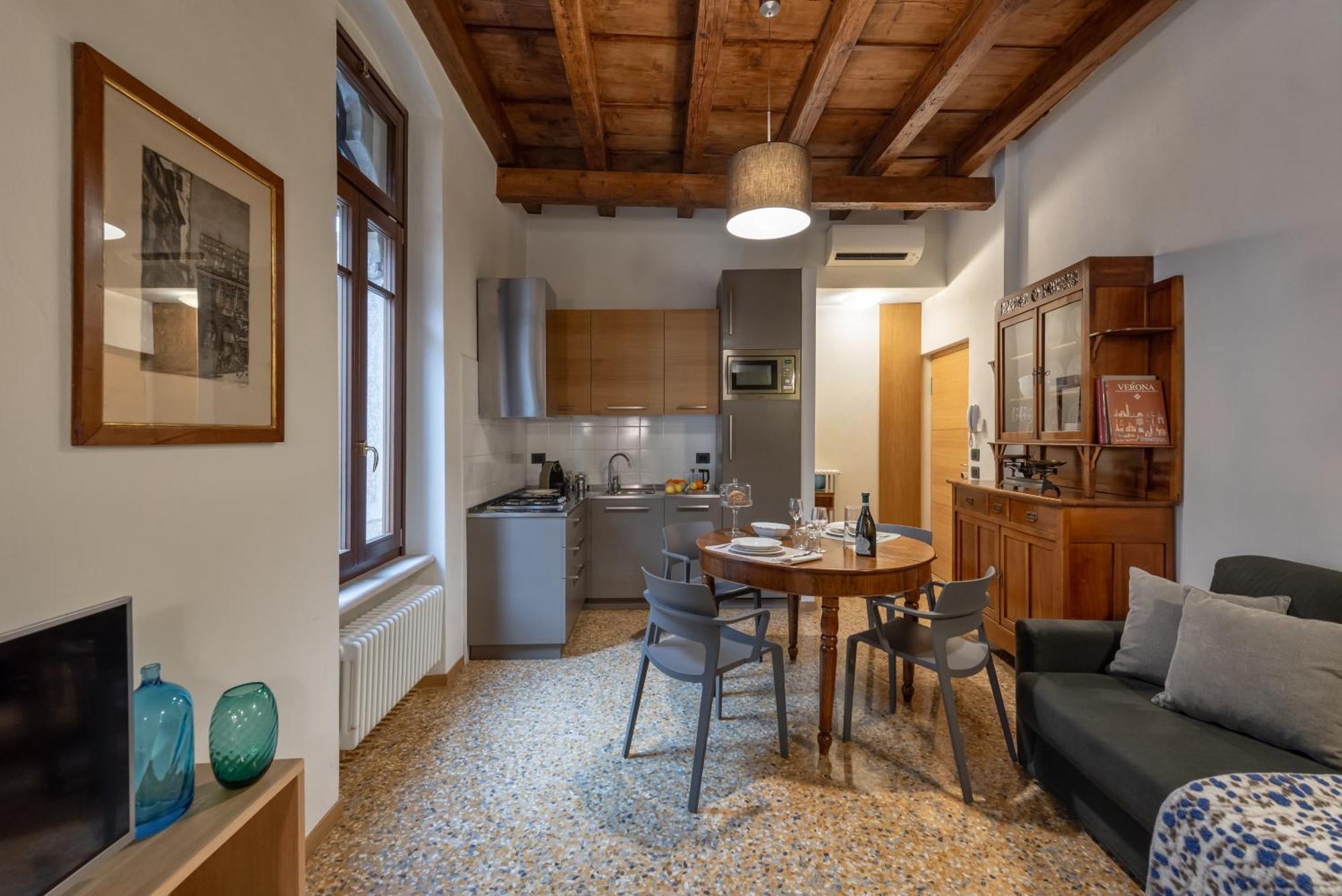 Residenza Roccamaggiore Verona Luaran gambar