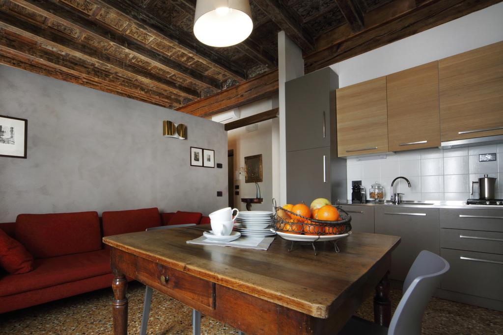 Residenza Roccamaggiore Verona Luaran gambar
